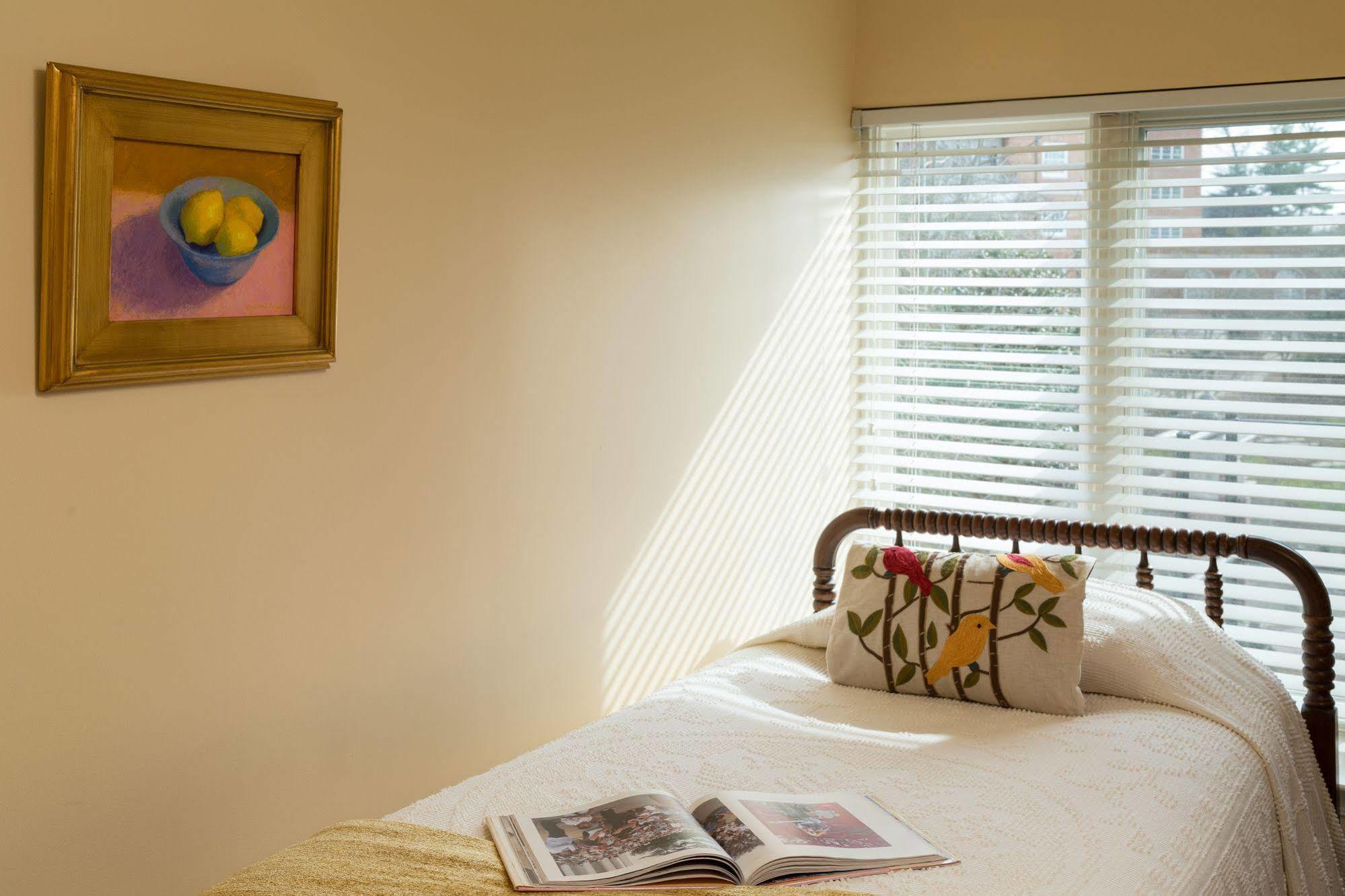 Woodley Park Guest House Washington Exterior photo